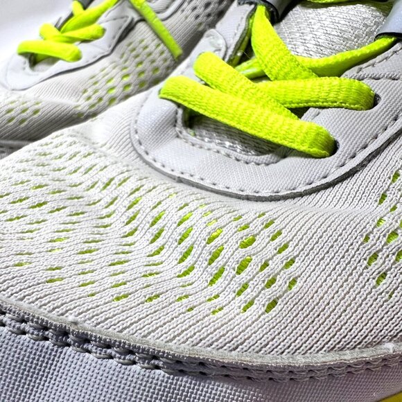 Reebok-Women's Run Fit Frame 70% Dynamic Biomechanics 12.9-Sz 7 1/2-Gray/Neon - Picture 6 of 16